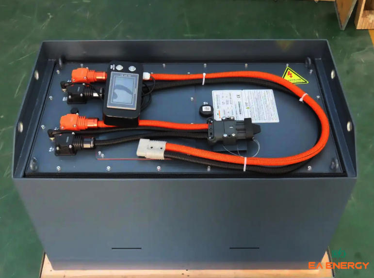 toyota-bt-forklift-lithium-battery-specificationguide-ea-energy-industriallifepo4-forklift-battery_04.jpg