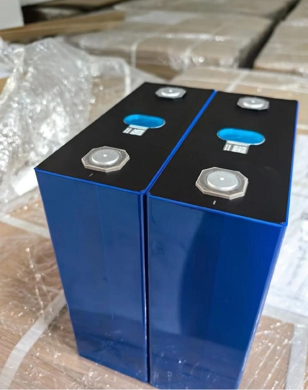 one-standard-pack-every-48v-forklift-how03.jpg one-standard-pack-every-48v-forklift-how03.jpg